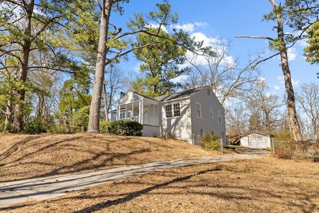 Building Photo - 1820 33rd St Ensley