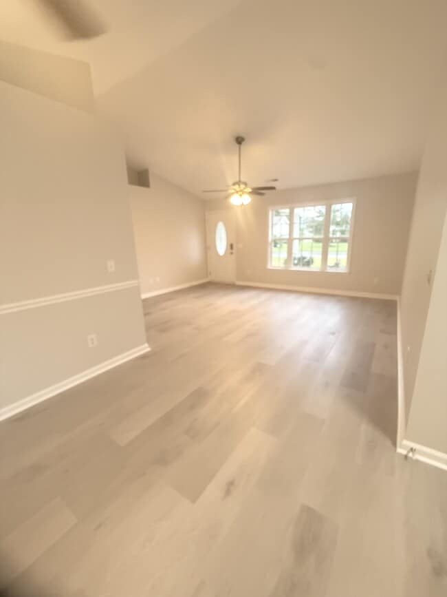 Building Photo - 6005 Palisade Ct