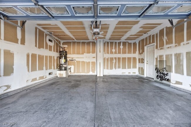 Building Photo - 621 Iron Stirrup Ave