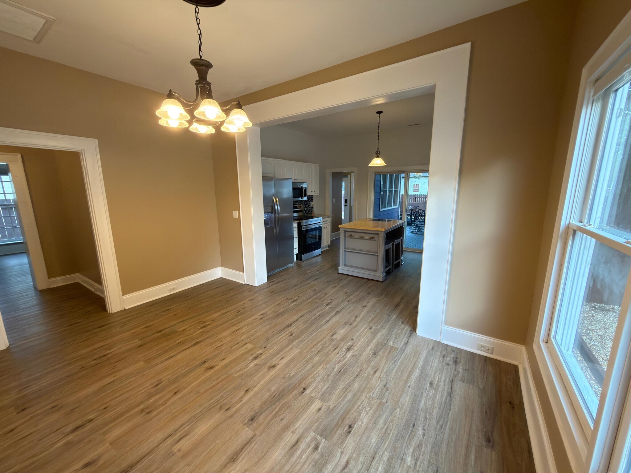 Dining Room - 302 N Sumner St