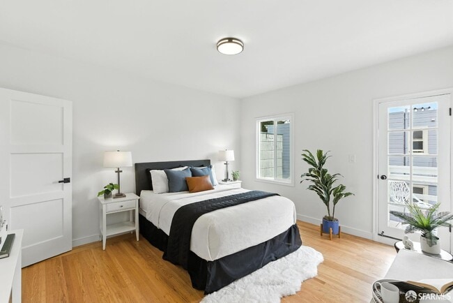 Building Photo - 1206 Funston Ave