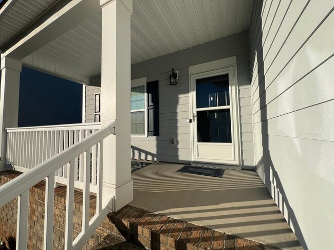 Building Photo - 3177 Mayflower Ln