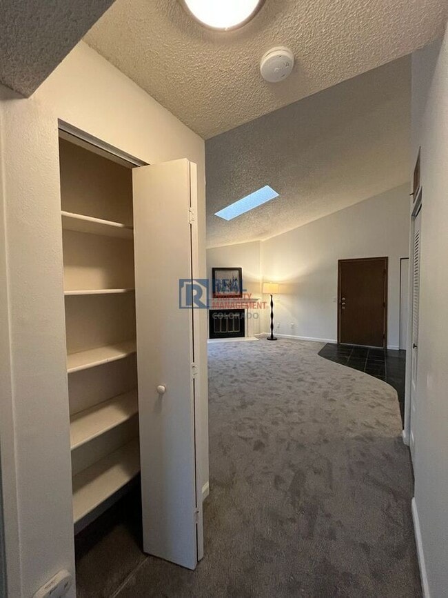 Building Photo - 3344 S Ammons St