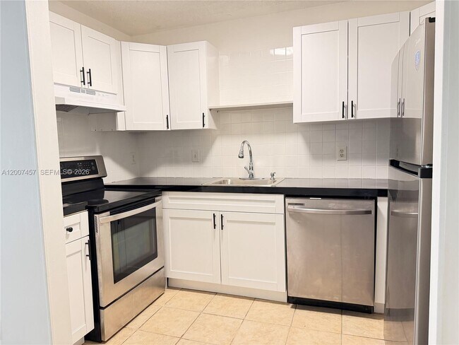 Building Photo - 3215 NW 102nd Terrace