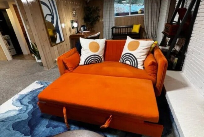 Building Photo - 1945 S 2600 E