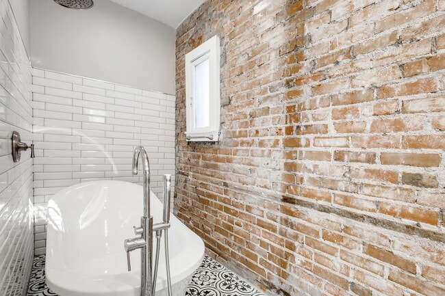 Building Photo - Completely Remodeled Historic Boulder Home...