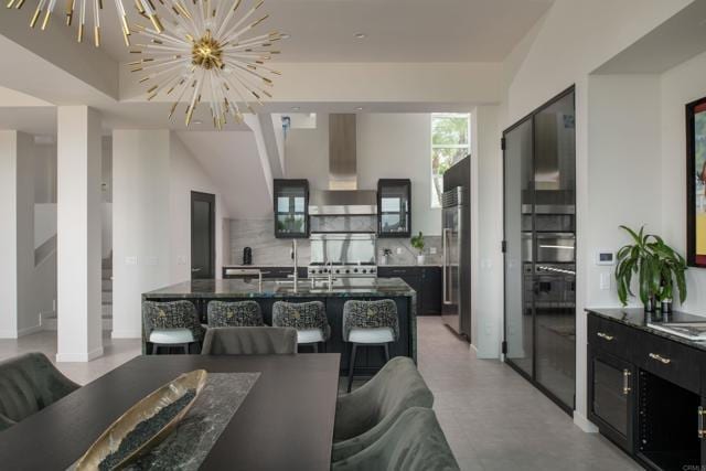 Building Photo - 121 Via De La Valle