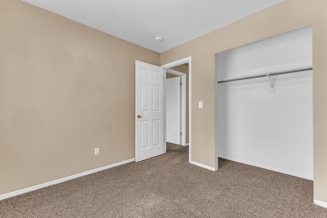 Building Photo - 68 S 1700 W