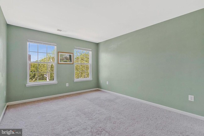 Building Photo - 44208 Navajo Dr