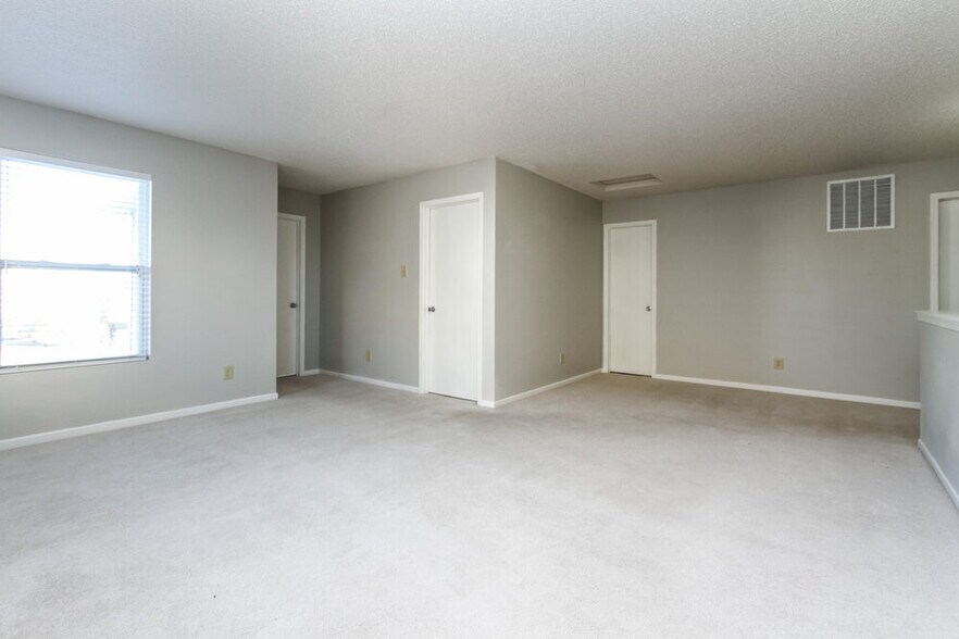 Building Photo - 7926 Hydrangea Ct