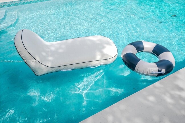 Building Photo - 9600 SW 147th St