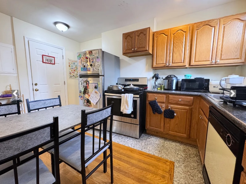 Building Photo - 214 Freeman St