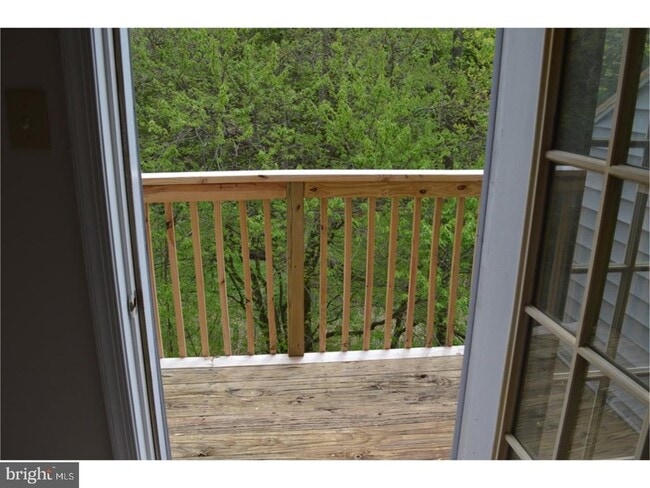 Building Photo - 131 Emery Ct