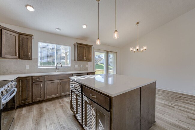 Building Photo - New Construction 3 Bedroom!!