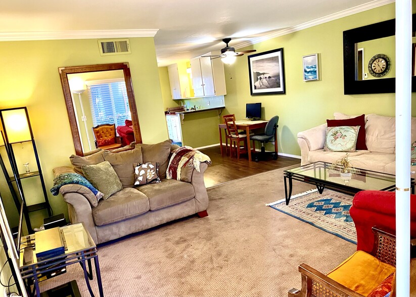 Building Photo - 117 Lexington Ln