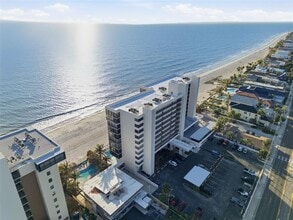 Building Photo - 15462 Gulf Blvd