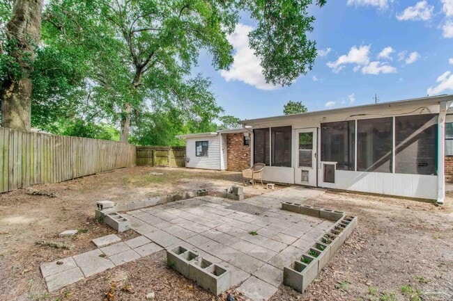 Building Photo - 3711 Tom Ln Dr