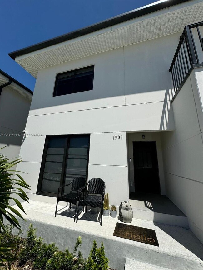 Building Photo - 1301 NW 3rd St