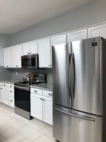 Building Photo - 1502 Crescent Point