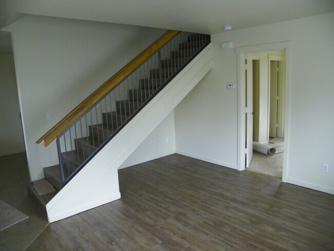 Building Photo - cle11