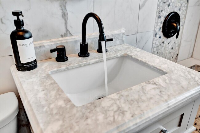 Building Photo - 11420 1st St E