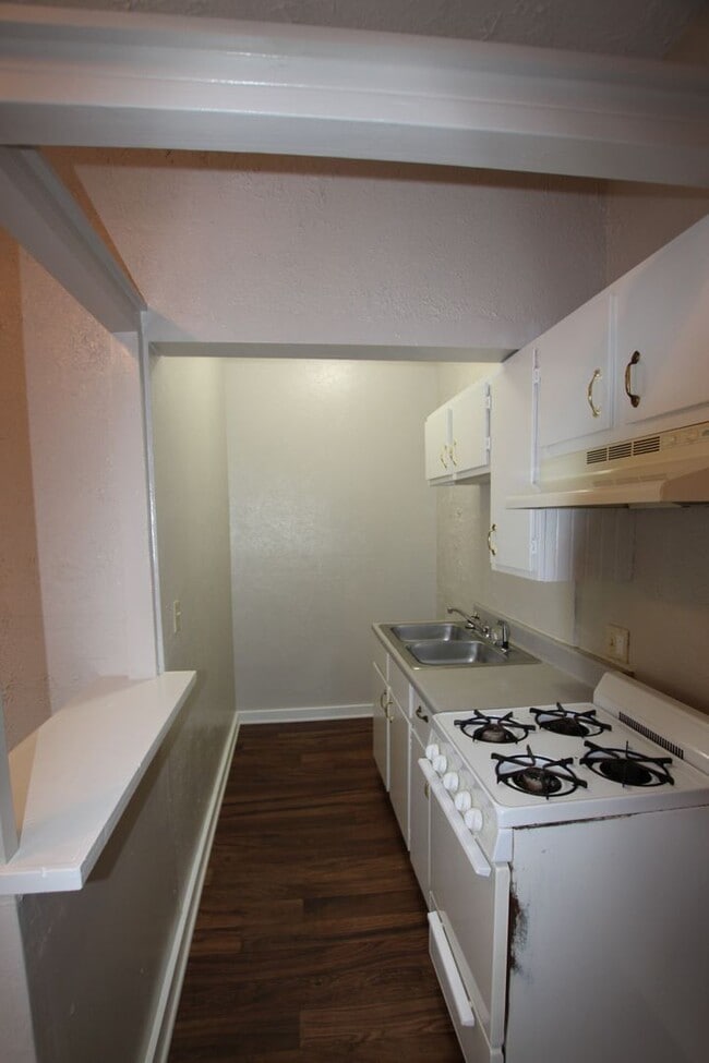 Building Photo - Coming Soon! Cozy 1 Bedroom, 1 Bath in Tyler!