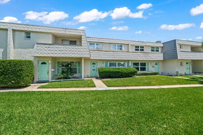 Primary Photo - 413 Blue Jay Ln