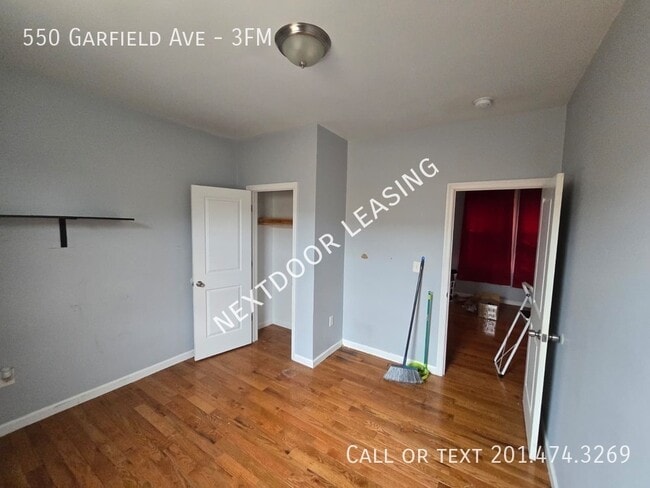 Building Photo - 550 Garfield Ave