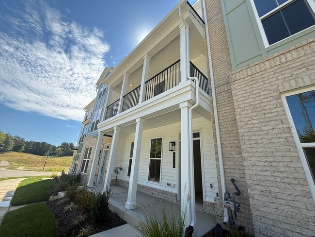 Building Photo - 15313 Sunray Aly