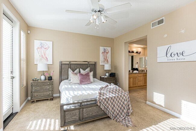 Building Photo - 3267 Dehesa Rd