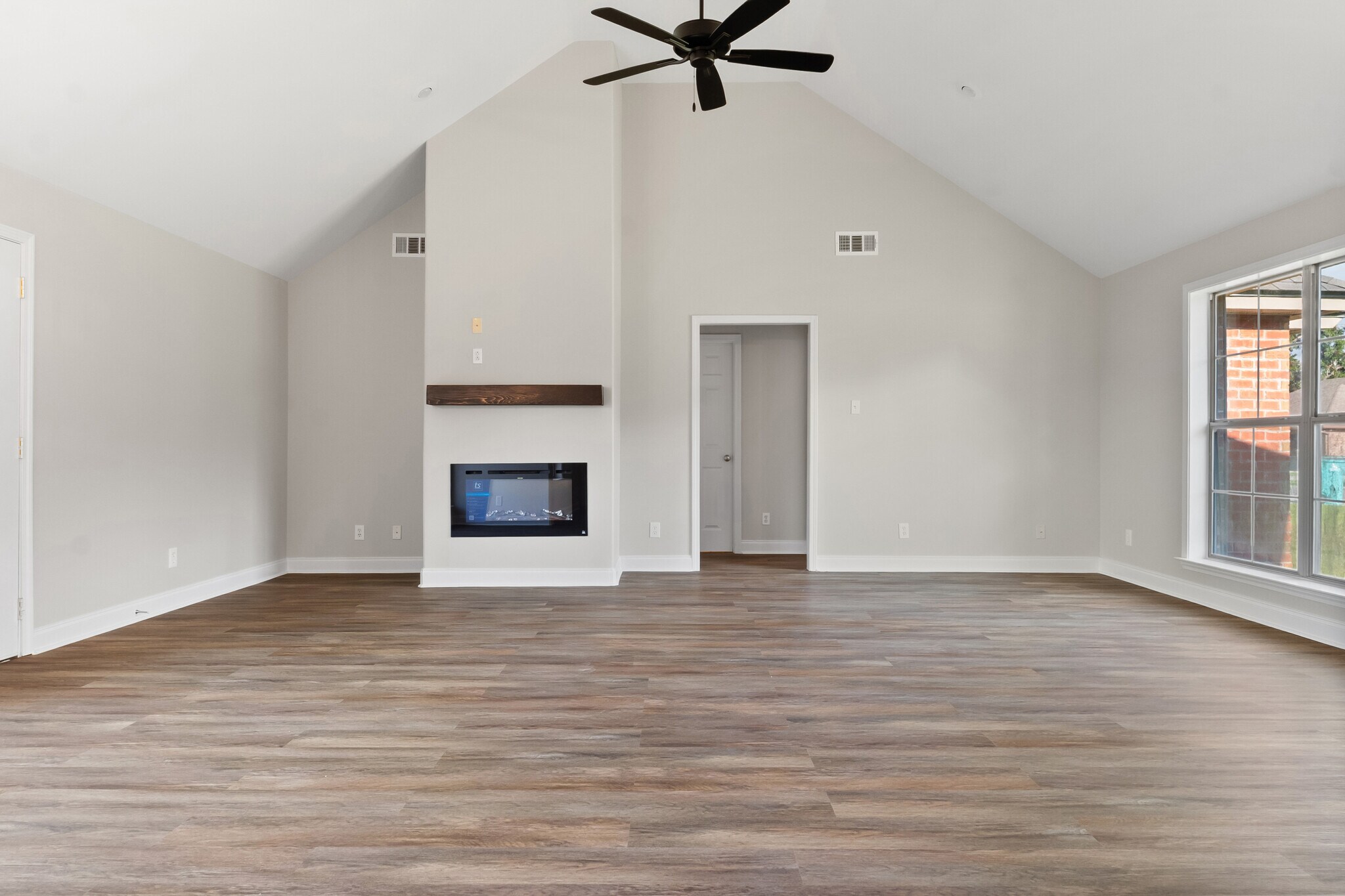 Building Photo - 107 Fox Trot Ln