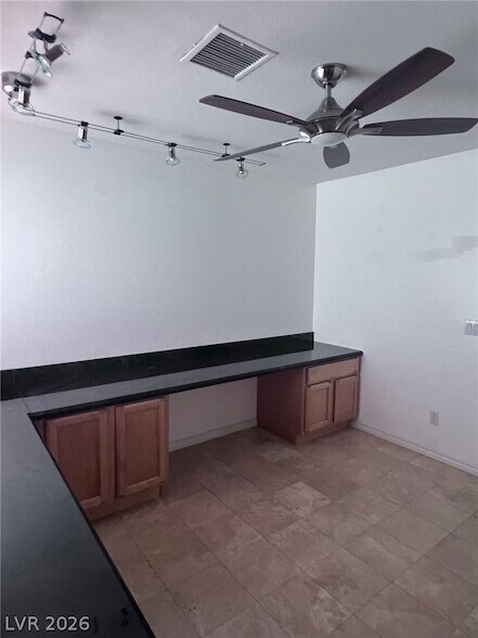 Building Photo - 2817 Via Avanti St