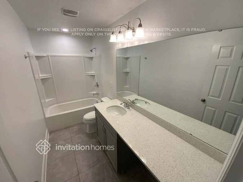 Building Photo - 7107 Emsley Cir