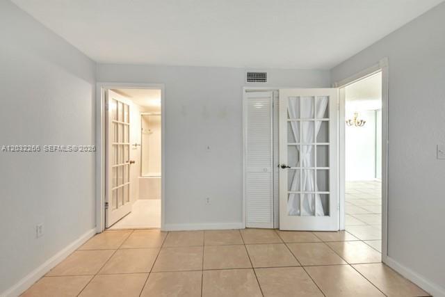 Building Photo - 2735 W 52nd St