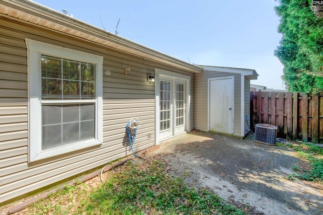 Building Photo - 229 Deer Hound Trail