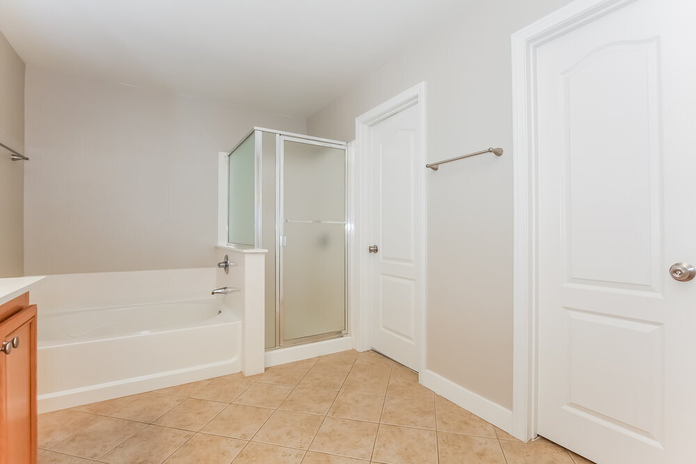 Building Photo - 2420 Cockatoo Dr