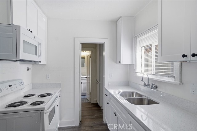 Building Photo - 2 E Cypress Ave