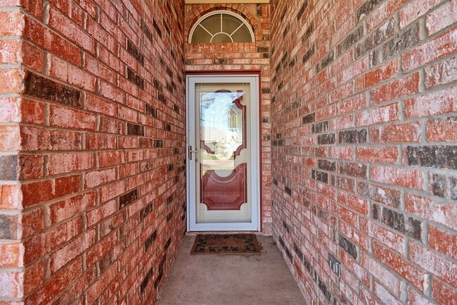 Building Photo - 416 Mara Ln