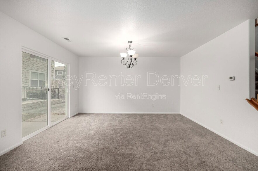 Building Photo - 9770 Mayfair St