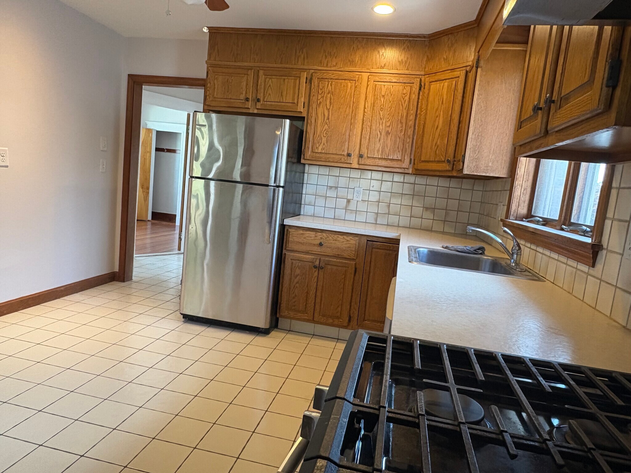 Building Photo - 18 Alexander Ave