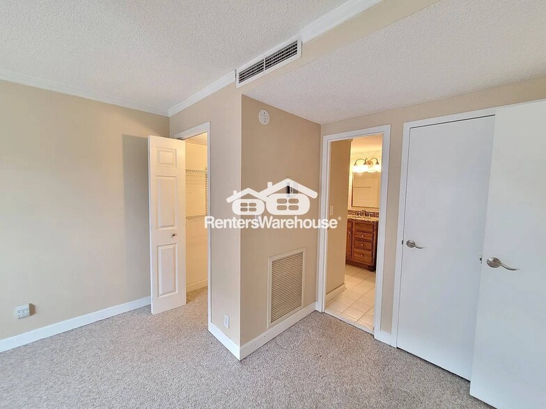 Building Photo - 2285 Peachtree Rd