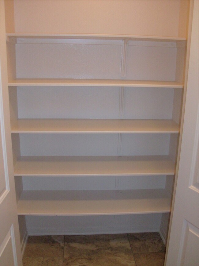 Building Photo - 3/2 Duplex off Bunny Trail Killeen - Text 201-231-7228 for more details