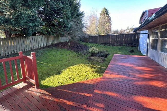 Building Photo - Nice 3 bd Rambler Availalbe for move in Oc...