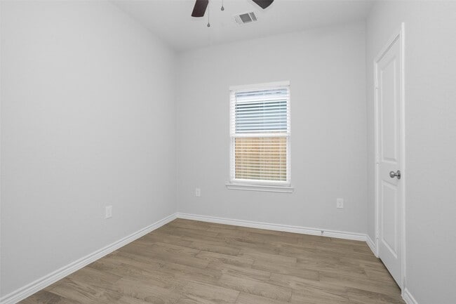 Building Photo - 16426 Eastchase St