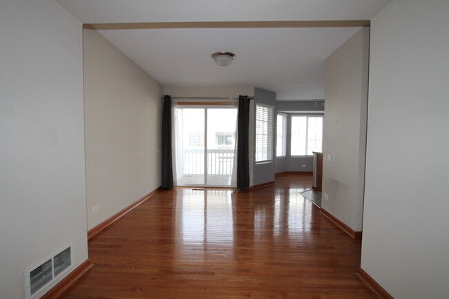 Building Photo - 3162 Cambria Ct