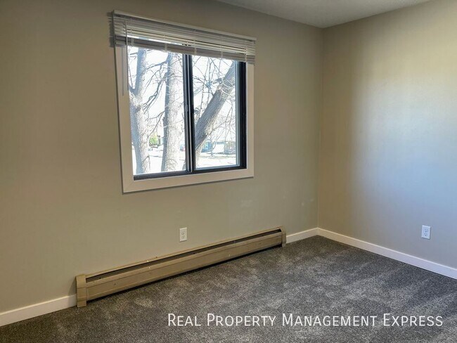 Building Photo - 4908 W Kirkwood Cir