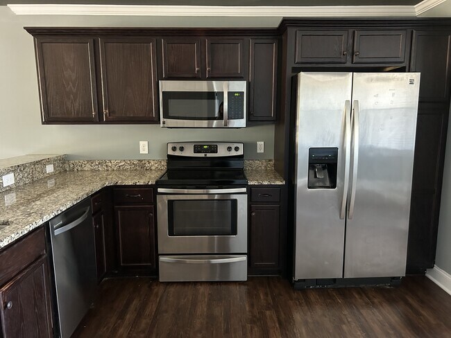 Building Photo - 235 Capstone Dr