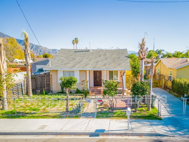 Building Photo - 7221 Olive St