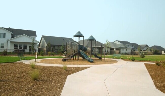 Building Photo - 4880 S Colusa Ave