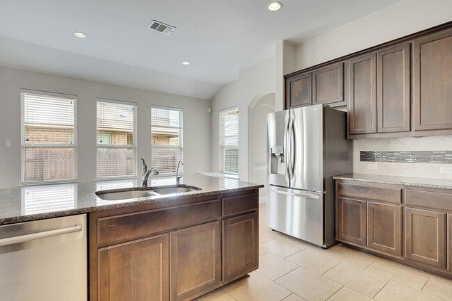 Building Photo - 3215 Honey Peach Way